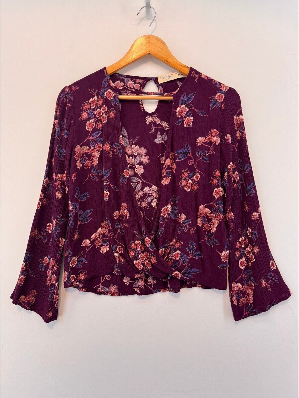 Anthropologie Boho Floral Wrap Blouse Bell Sleeve Romantic Purple Top Size Small - Picture 6 of 8